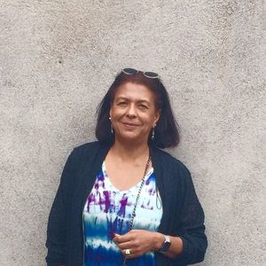 Meet your Posher, Joni